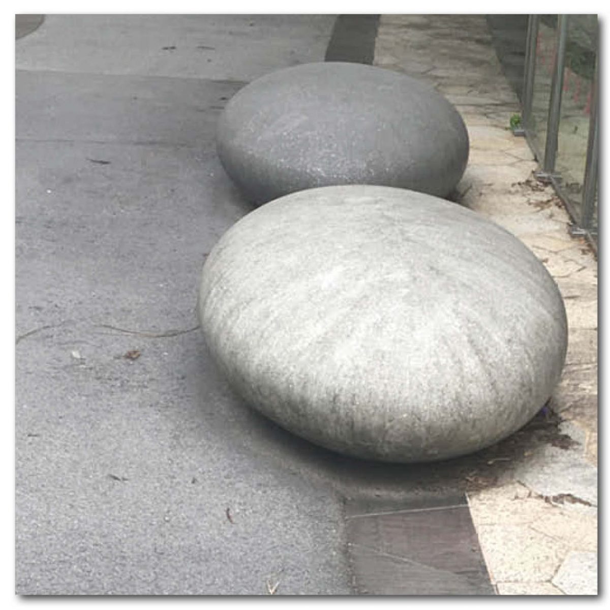 Natureworks Australia Designer Pebble rock seats