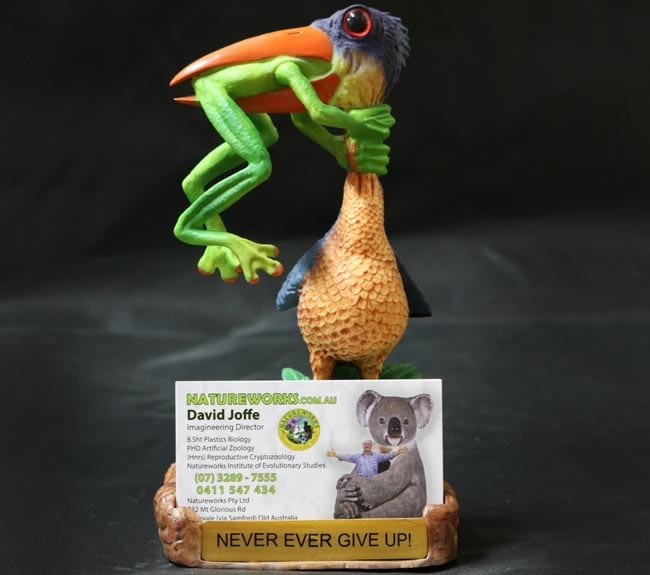 Natureworks Australia Never Ever Give Up Figurine Stork Eating Frog w/ Business Card Holder