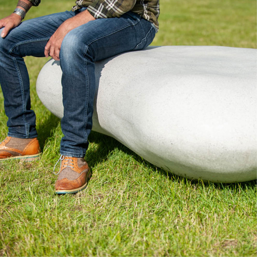 Natureworks Australia Giant Pebbles – Fake Rock Seats