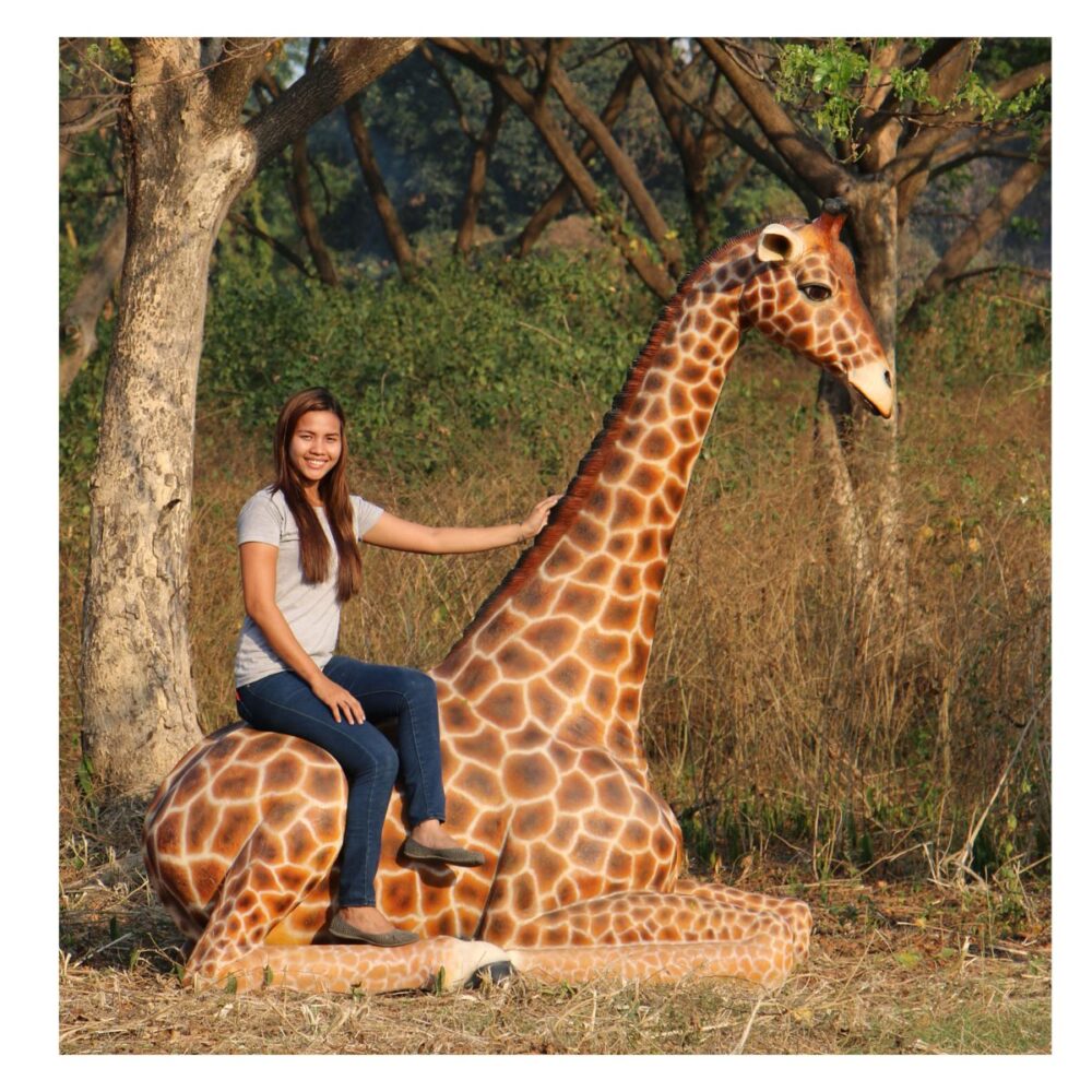 Giraffe Sitting - 160022 statue for sale
