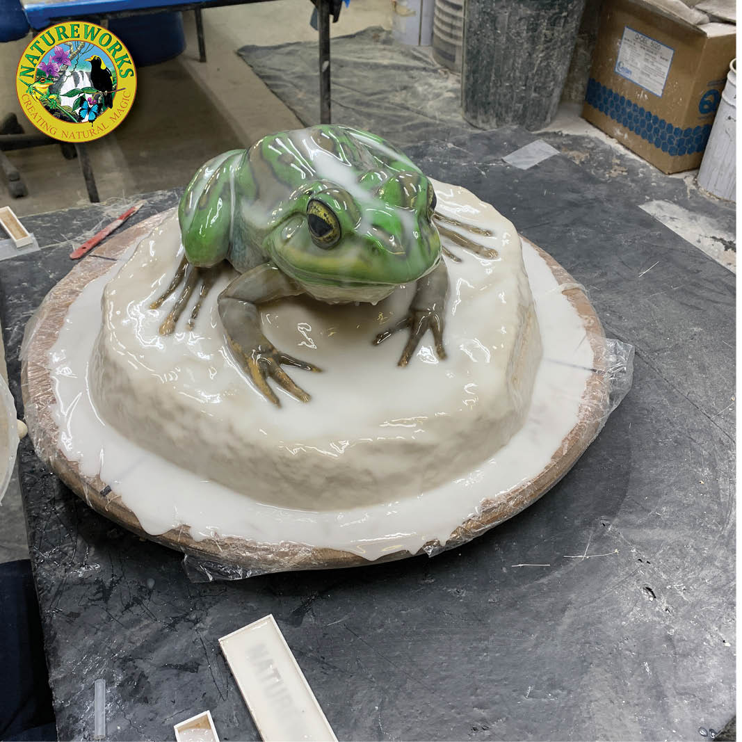 Natureworks Australia Green and Golden Bell Frog - water squirter - Image 4