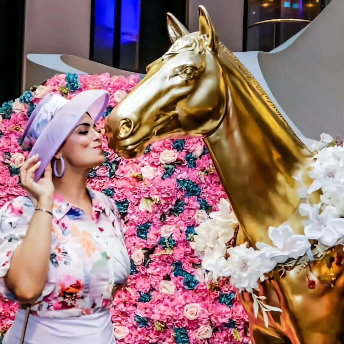 Natureworks Australia Horse Statue - 7ft Gold Leaf - Image 5