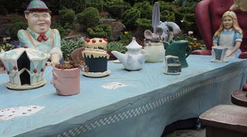 Natureworks Australia Hunter Valley Gardens Alice with Tweedle Dee at the tea party Copy