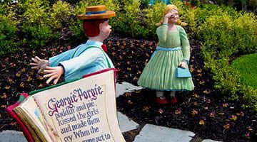 Natureworks Australia Hunter Valley Gardens Gorgie Porgie statues and story book Copy