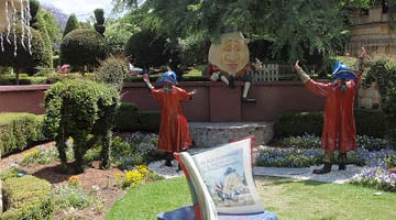 Natureworks Australia Hunter Valley Gardens Humpty Dumpty and his Kings men Copy