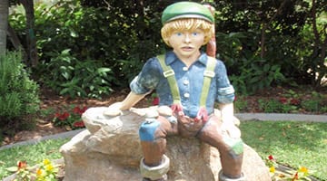 Natureworks Australia Hunter Valley Gardens Little Boy Blue Statue Copy