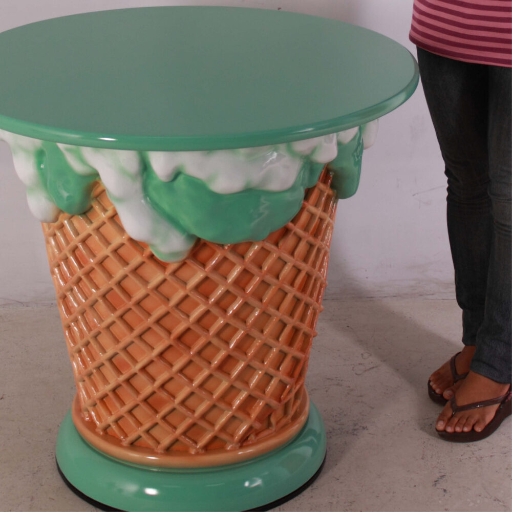 Ice cream table - 130019mint green - shown with lady