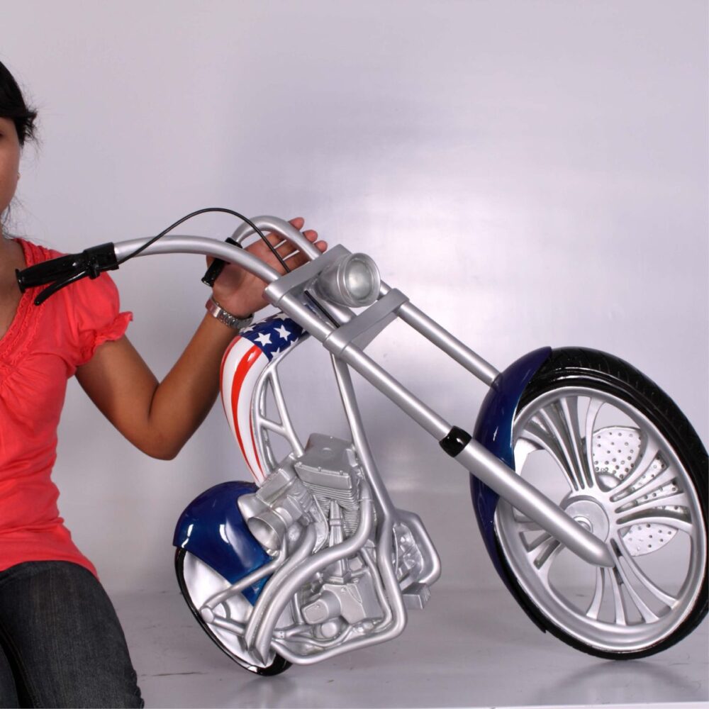Motorbike replica - wall decor with girl
