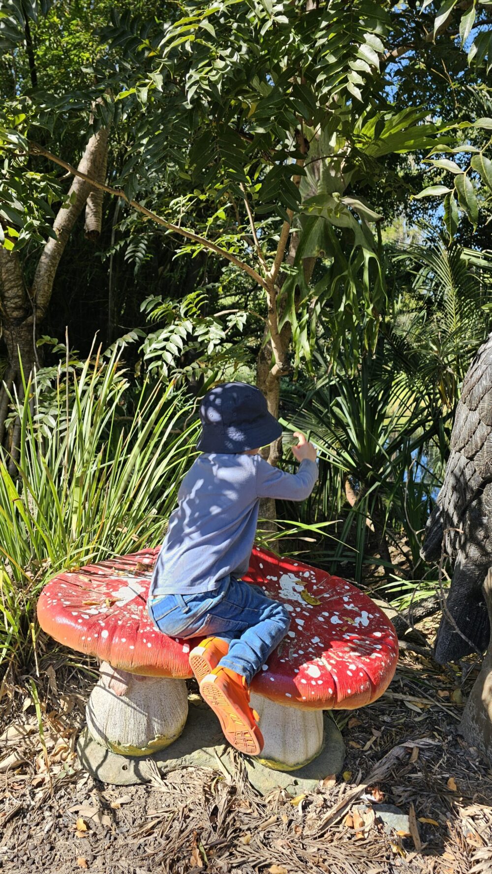 Mushroom seat - Medium double - 160013 with child