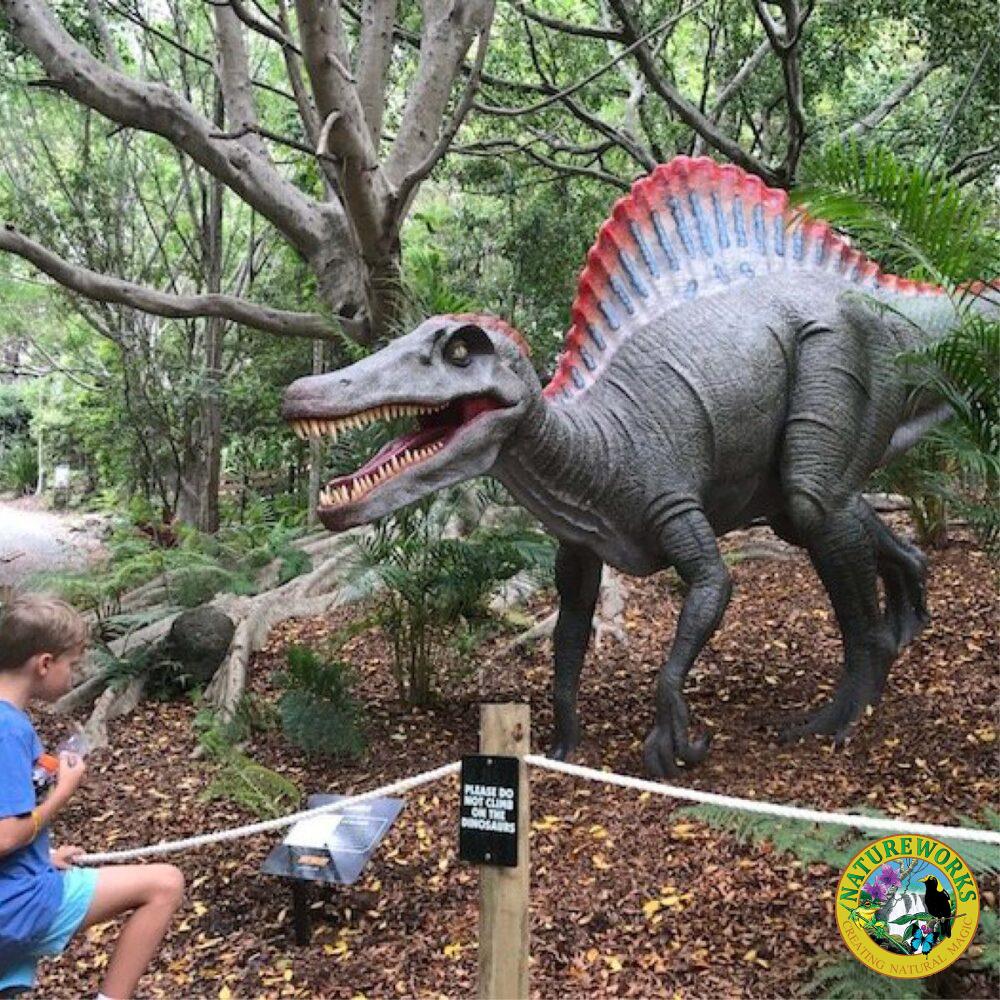 Spinosaurus Dinosaur Sculpture - outside ain exibit - Currumbin Sanctuary - 120030