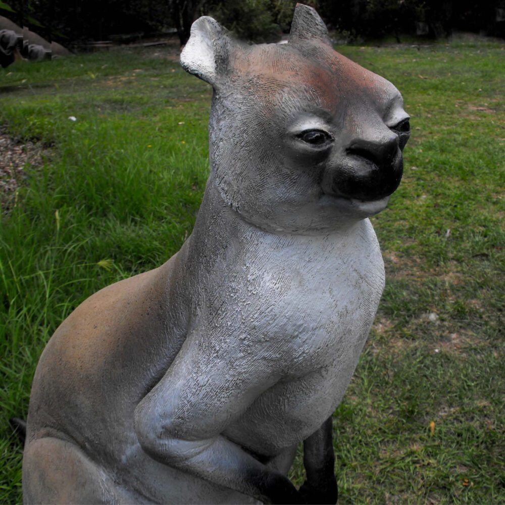 Natureworks Australia Procoptodon pusio - sculpture - lifesize representation of Australian Megafauna Kangaroo - showing close up -V2