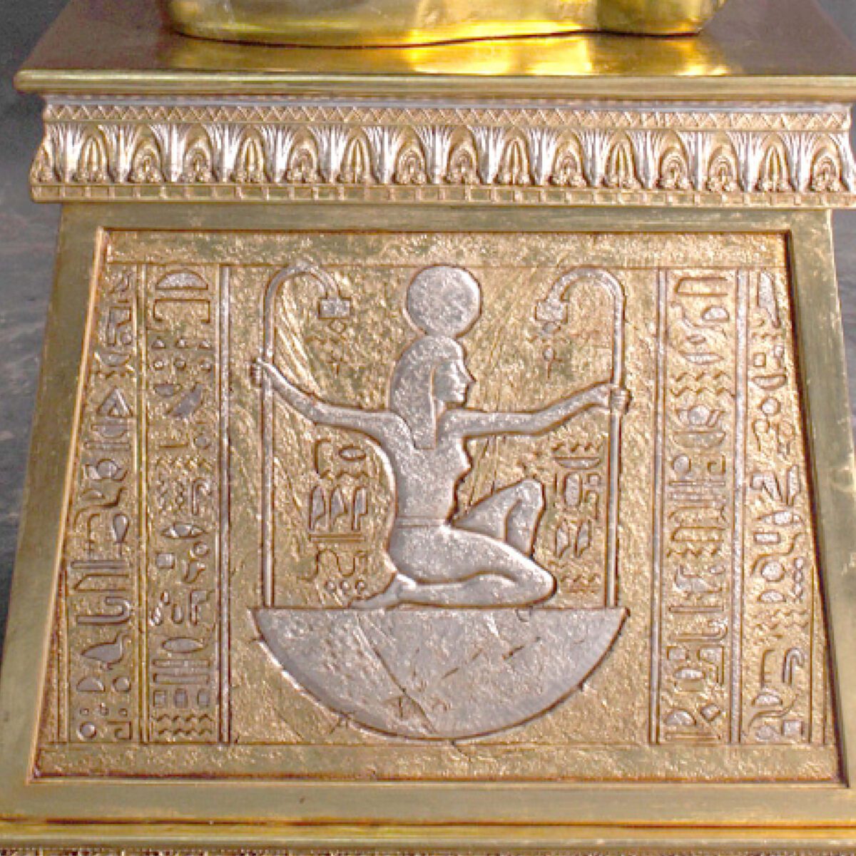 Natureworks Australia Egyptian Sphinx - Jumbo on Base - FL&SL - OTSPBGL&SL - showing close up of base detail