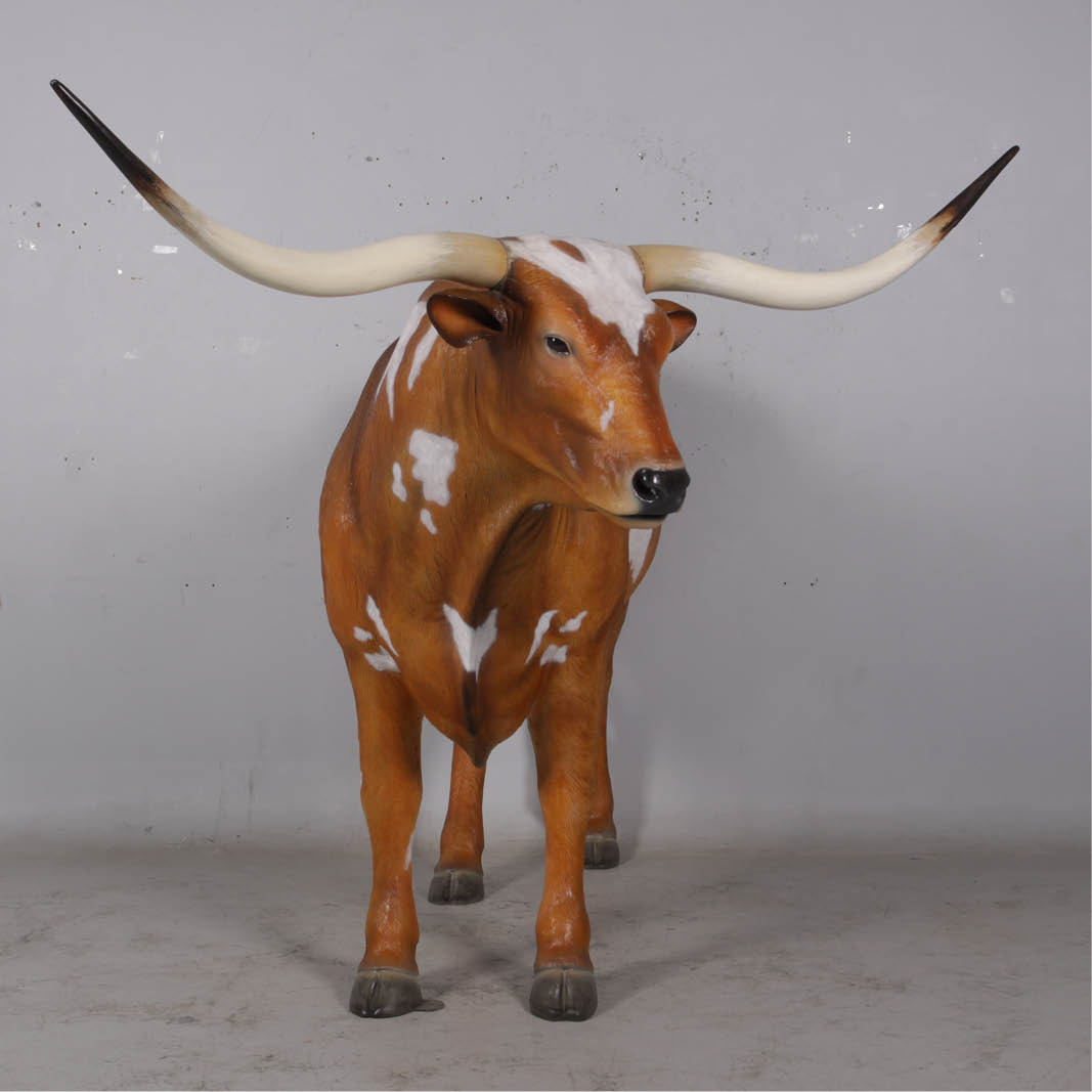 Natureworks Australia Texas Longhorn bull- life-size replica - showing front view-170163