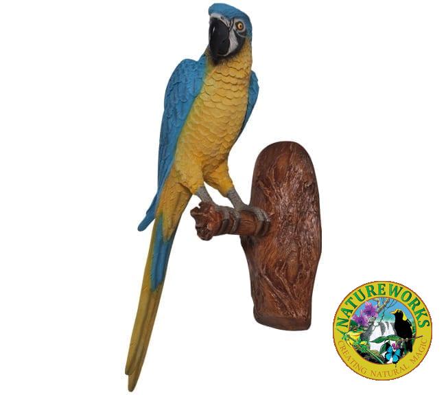 parrot Statue