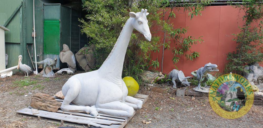 Natureworks Australia Giraffe Sitting - Image 9