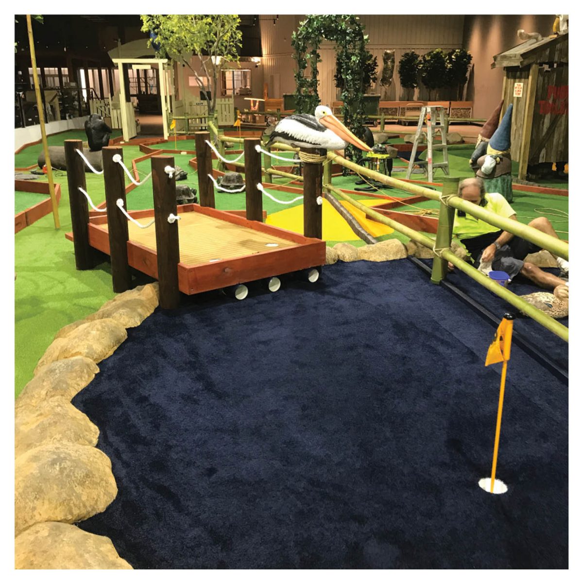 Natureworks Australia Mini Golf Theming Coomera Westfield Shopping Centre Ball Pelican Bridge Product Gallery  px px