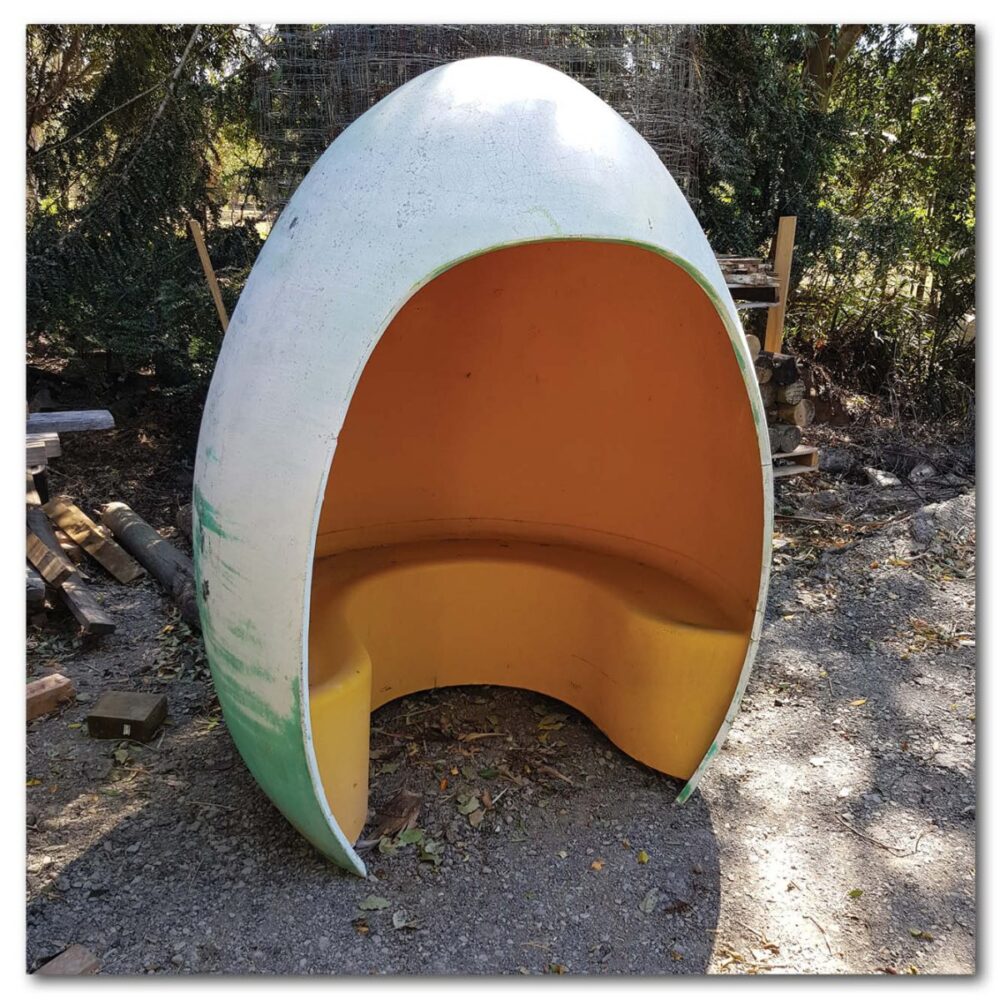 Prehistoric Dinosaur Eggs Eggshelter with bench flat base Product Image V px px