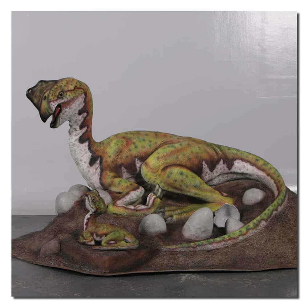 Natureworks Australia Oviraptor Dinosaur on nest with eggs