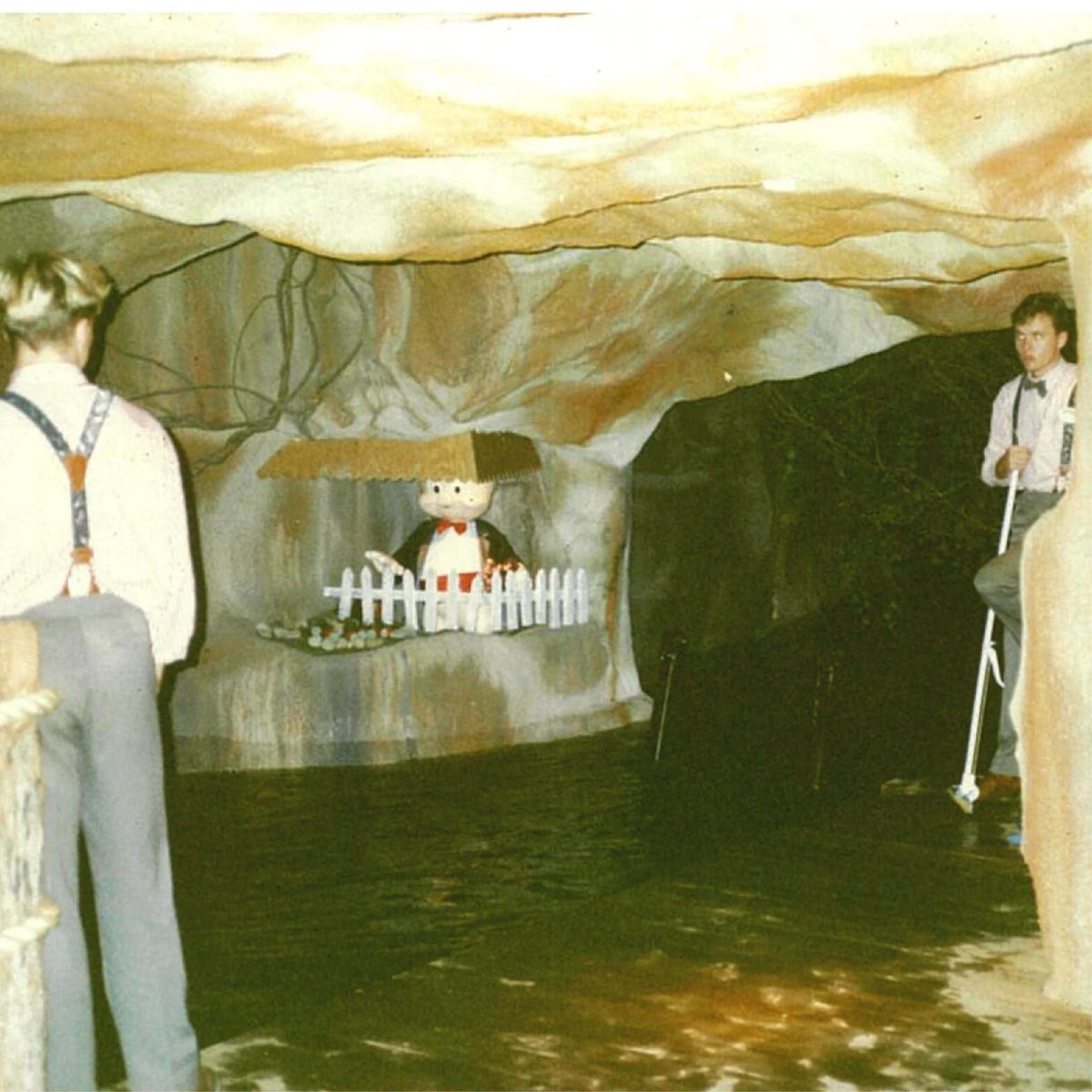 Natureworks Australia Movie World Looney Tunes Boat Ride Cave showing Exhibit with cleaners scaled