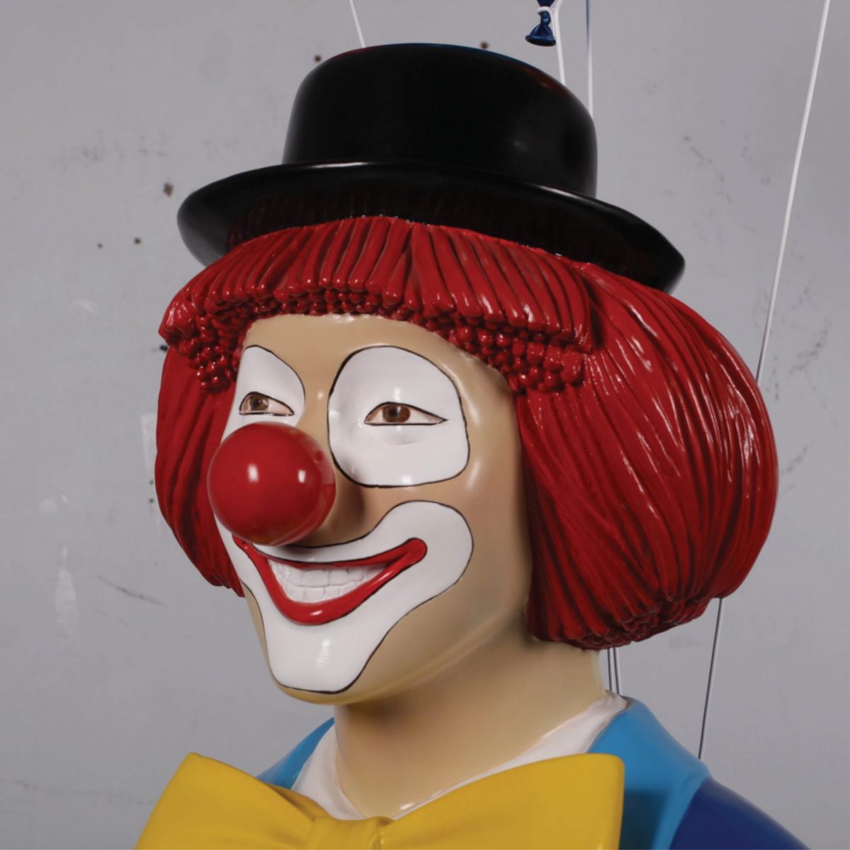 Natureworks Australia Friendly Clown statue with umbrella and baloons