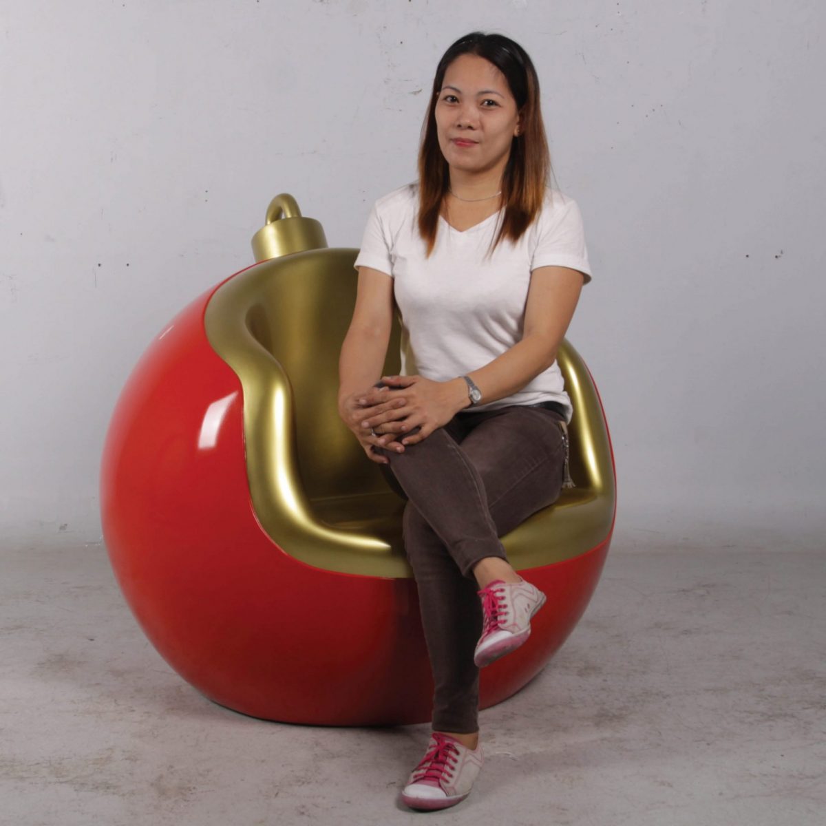 Natureworks Australia Christmas Ball seat- 95cm _ display prop_shown with lady sitting