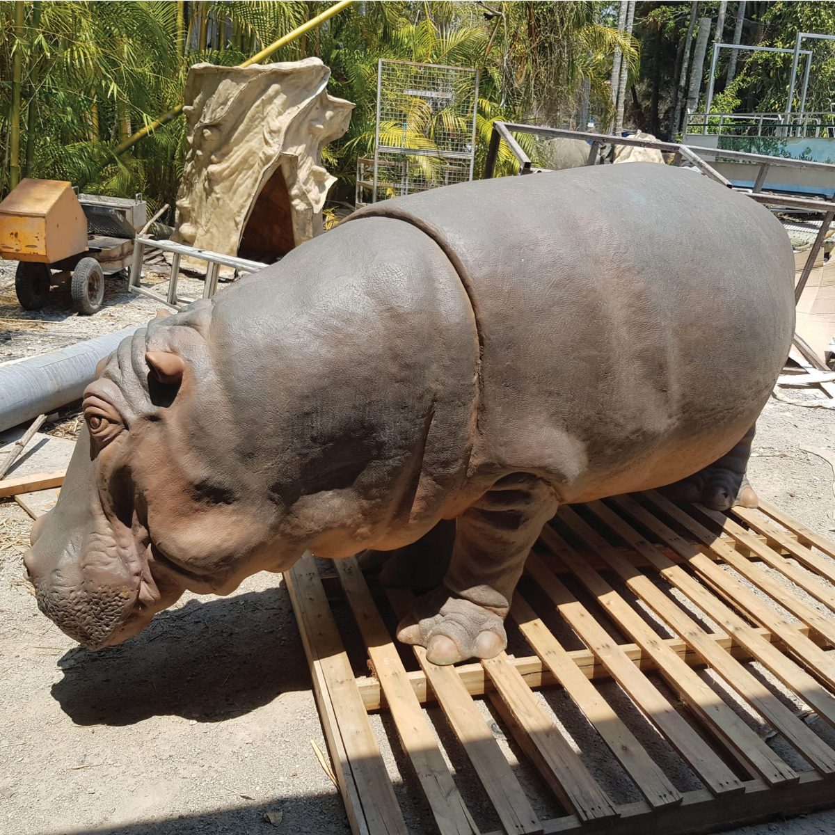 Natureworks Australia Hippopotamus Adult Wading_2.7m Long-reverse view