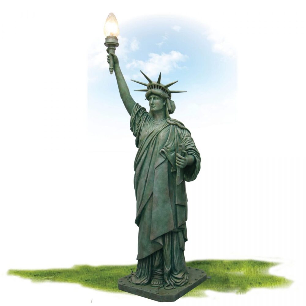 Themed Characters_Statue of Liberty on base