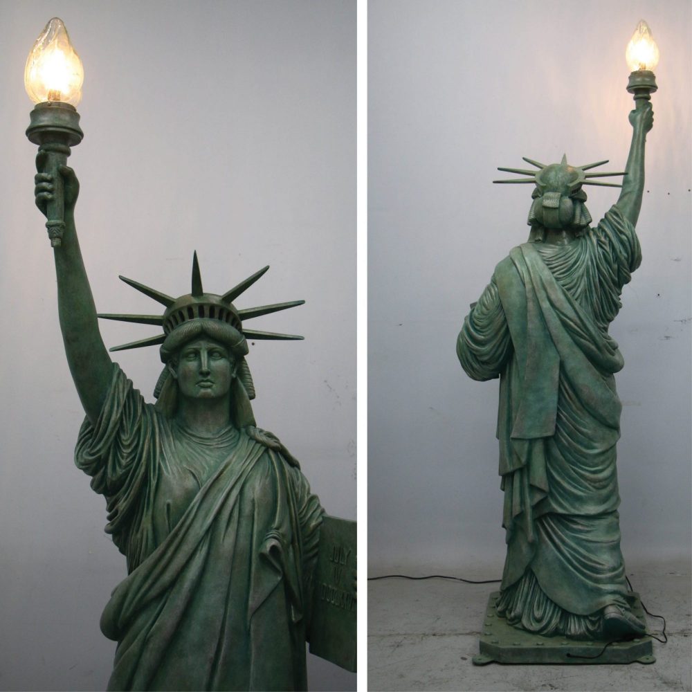 Themed Characters_Statue of Liberty on base