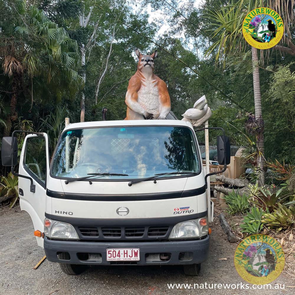 Natureworks Australia Procoptodon goliah -on truck ready for delivery - with Quinkana and Emu- front view- paint completed