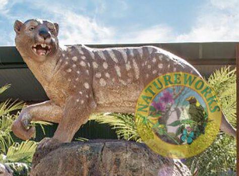 Natureworks Australia Thylacoleo walking - Australian Megafauna marsupial lion sculpture