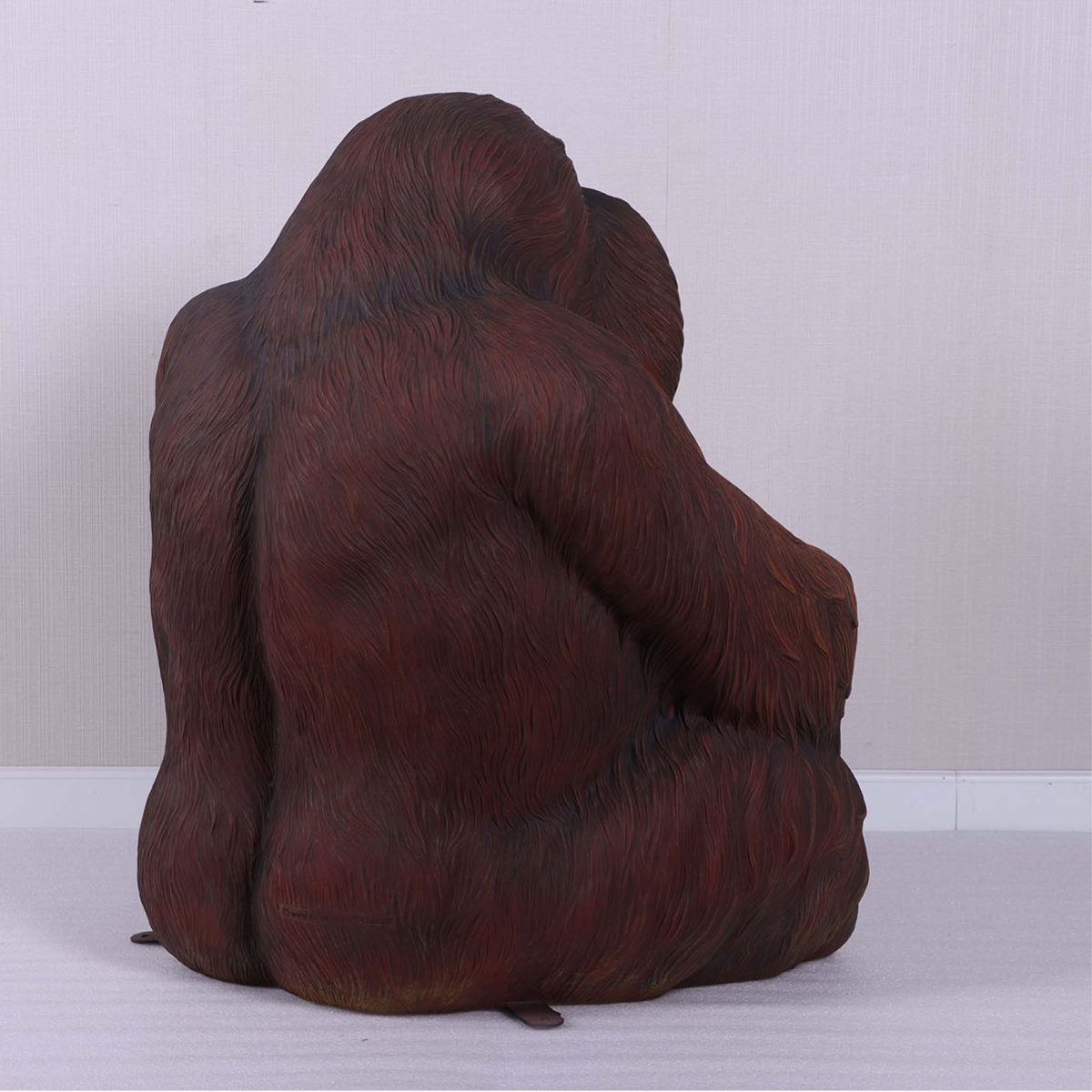 Natureworks Australia Orangutan Male life-size reproduction - -Rear angle view