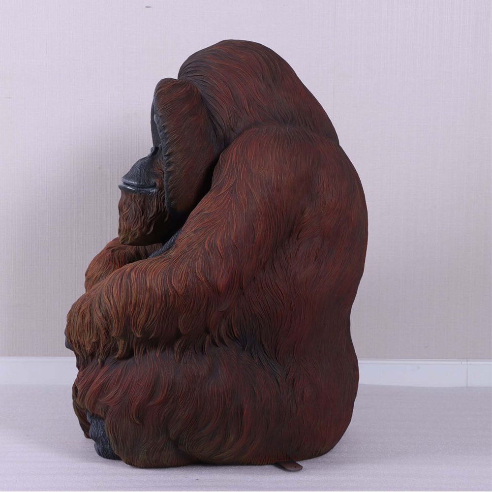 Orangutan Male life-size reproduction - - side view