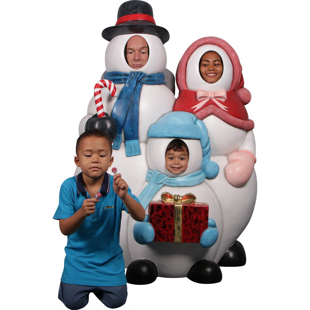 Natureworks Australia Snowman Family Photo Opportunity - Image 2