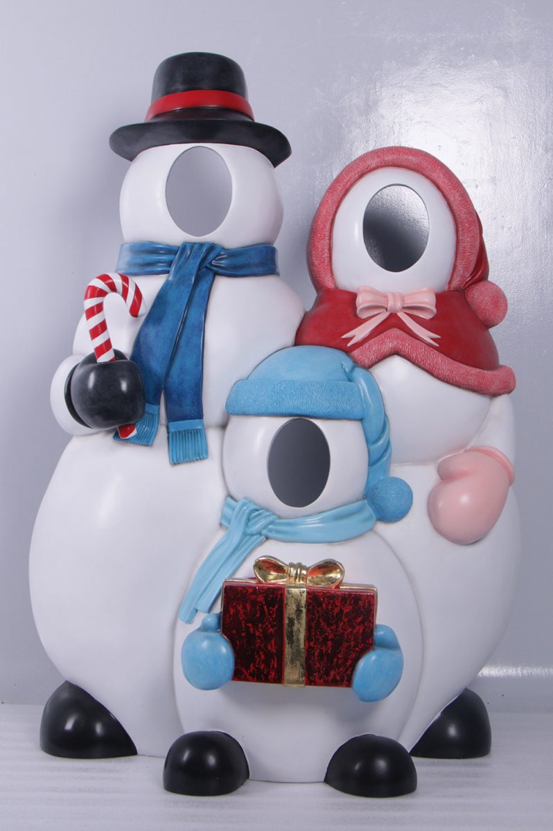 Natureworks Australia Snowman Family Photo Opportunity