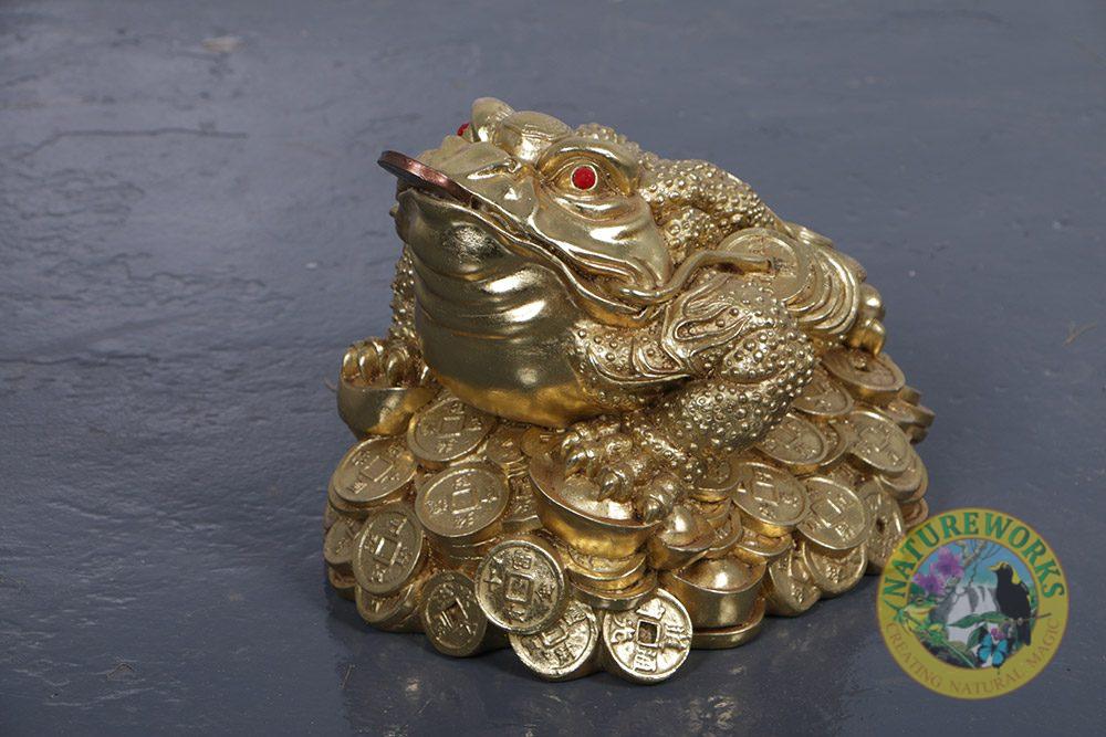 Feng Shui money frog – gold leaf