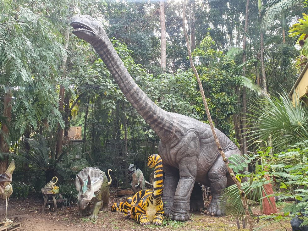 Natureworks Australia Rhoetosaurus brownei dinosaur sculpture