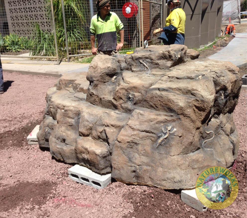 Natureworks Australia Rock Boulder Climber with Reptiles