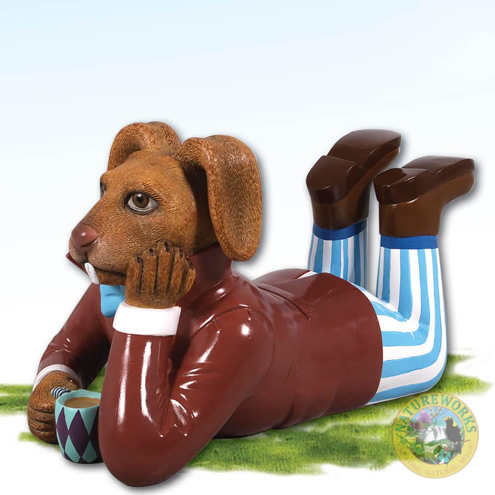 Alice in Wonderland -March Hare Lying-