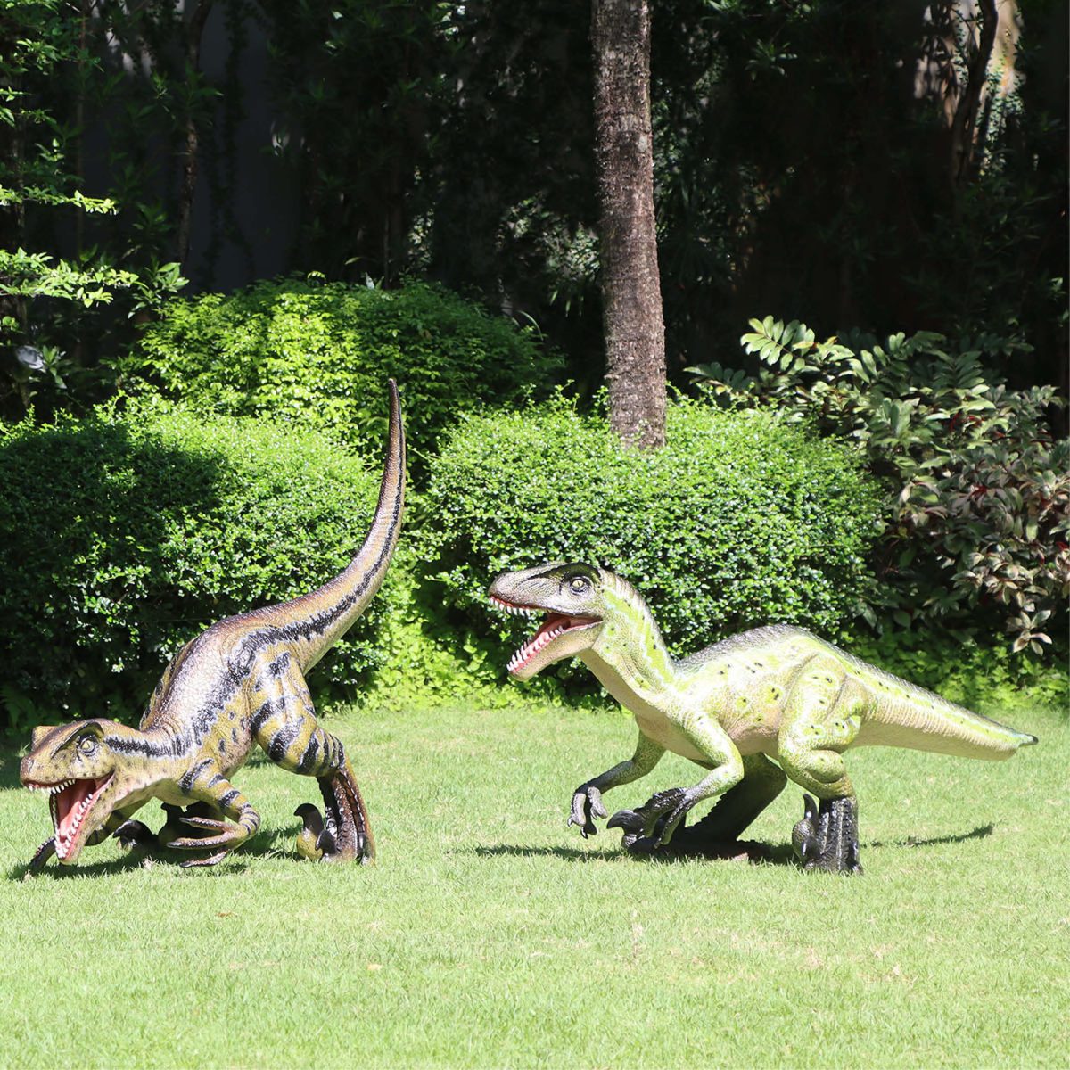 Natureworks Australia Velociraptor "Steel Claws" - Green