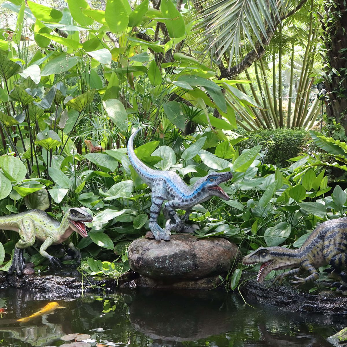 Natureworks Australia Velociraptor dinosaur Thunder Jaws - 230022