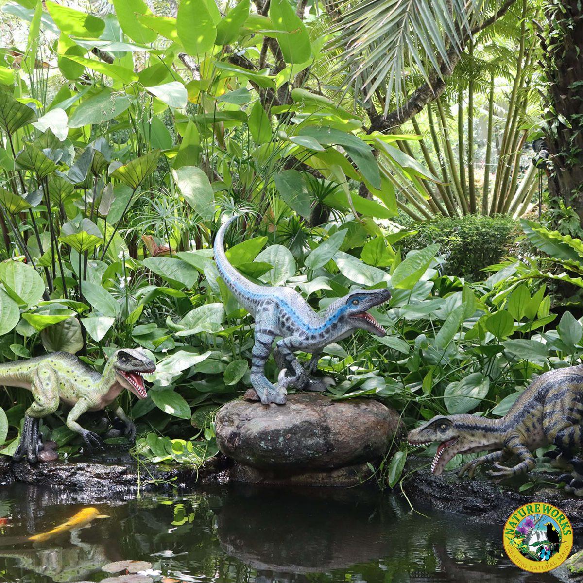 Natureworks Australia Velociraptor dinosaur Thunder Jaws - 230022