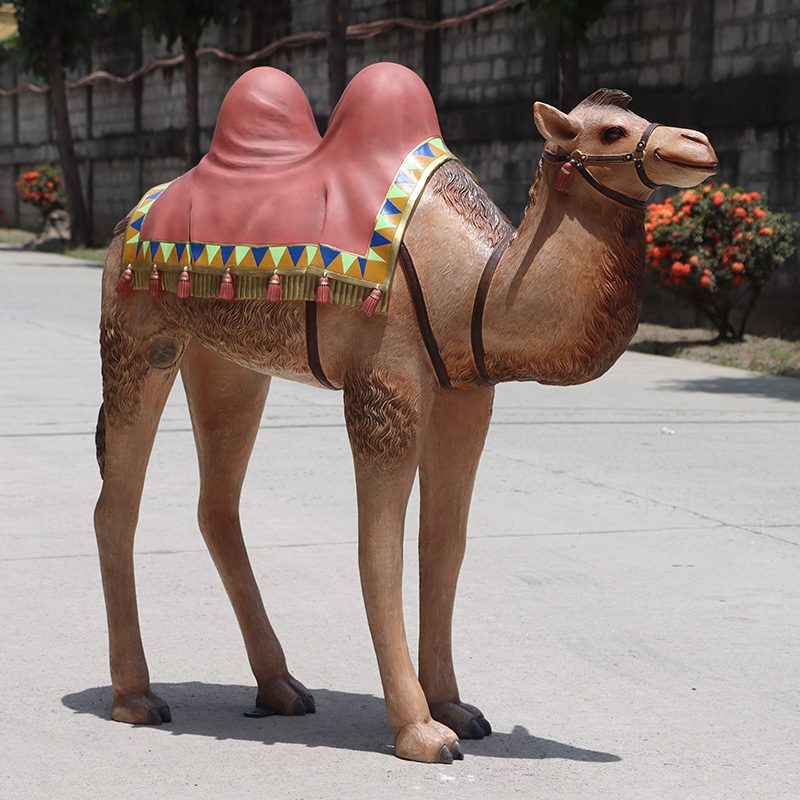 Natureworks Australia Camel – Nativity – Standing with rug saddle – 180183 – 127cm high front angle view