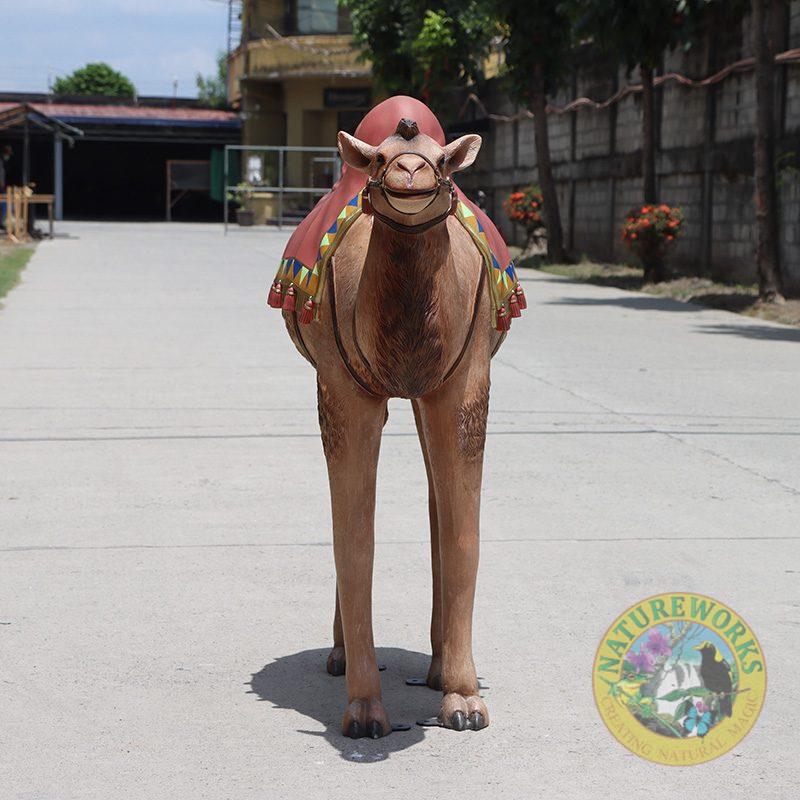 Natureworks Australia Camel – Nativity – Standing with rug saddle – 180183 – 127cm high- front view