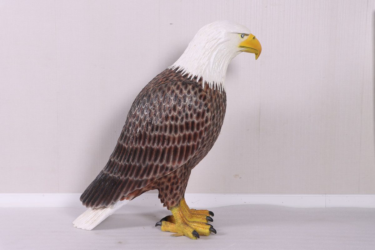 Natureworks Australia Eagle - Amercian Bald EAgle Statue/Sculpture - Large 230086- side view