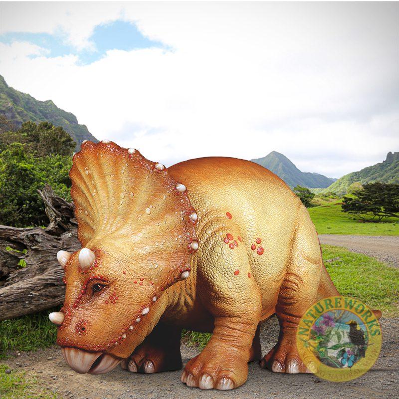 Natureworks Australia Triceratops Baby Dinosaur - Standing pose - 230138 - L 371 x W 137 x H 183cm - 196kg- Shown outside view