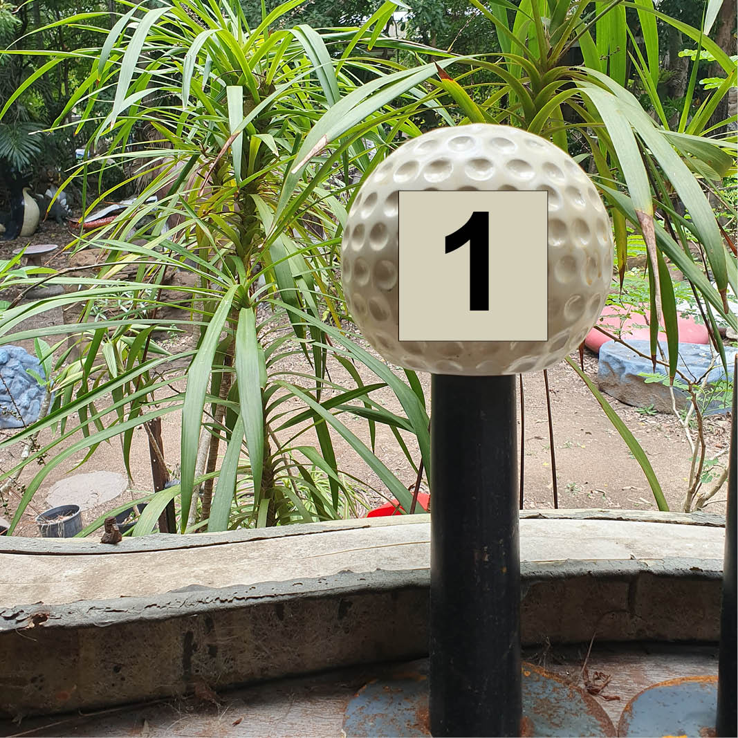 Natureworks Australia Mini-Golf Ball Sign with Number - 14cm diameter - Image 4
