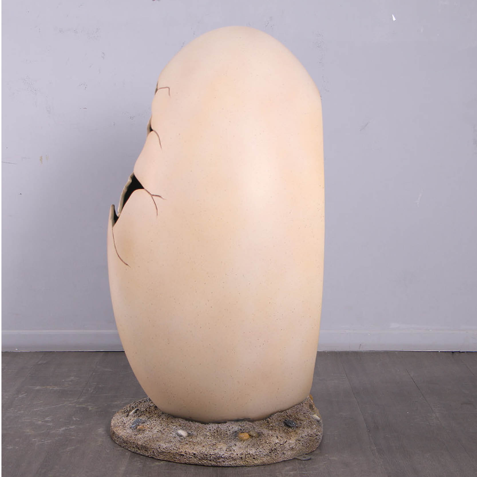 Natureworks Australia Dinosaur Egg - photo opportunity on base-side view- showing flat back for easy entry-250044