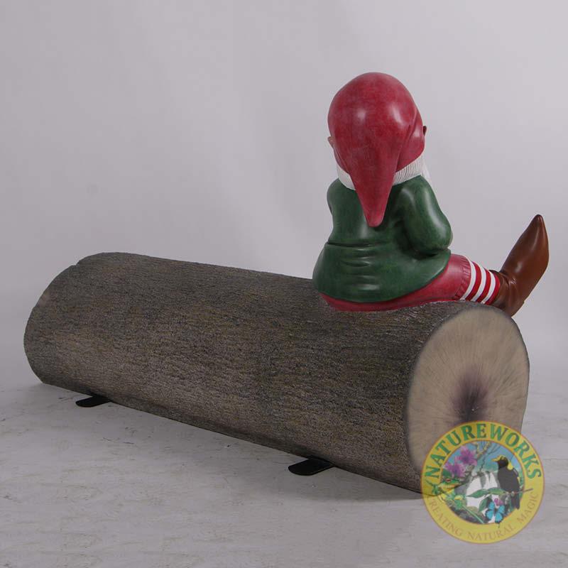 Natureworks Australia Christmas Gnome on tree trunk bench-190096- Rear view showing gnome and tree trunk