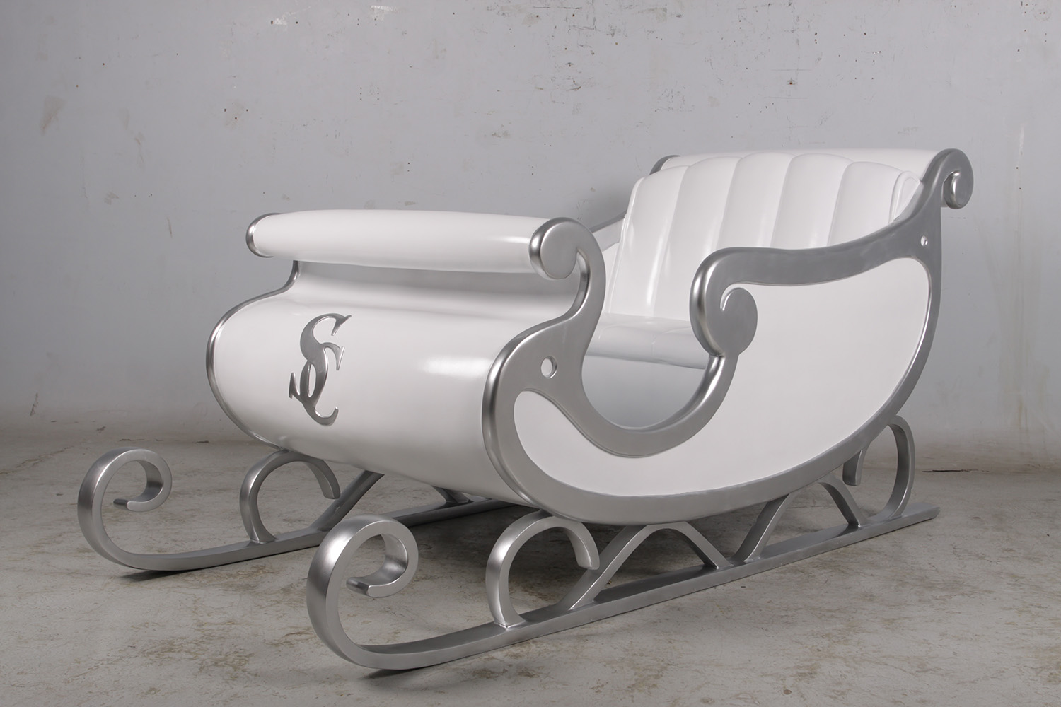 Natureworks Australia Christmas Santa Sleigh - White & Silver