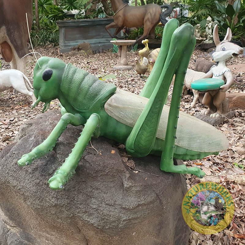 Natureworks Australia Grasshopper-Oversized-PT-R-056-shown on rock side view